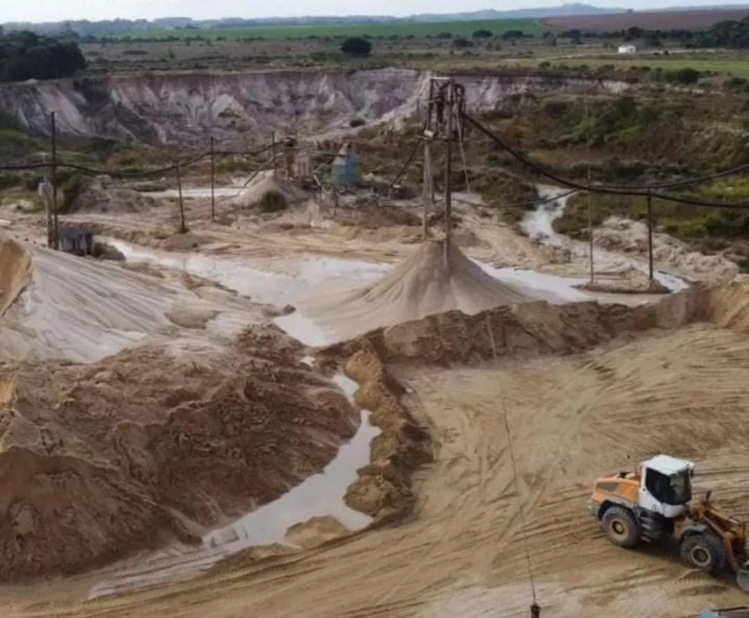 Fazenda à venda de 223 ha em Campina do Monte Alegre, SP, Brasil