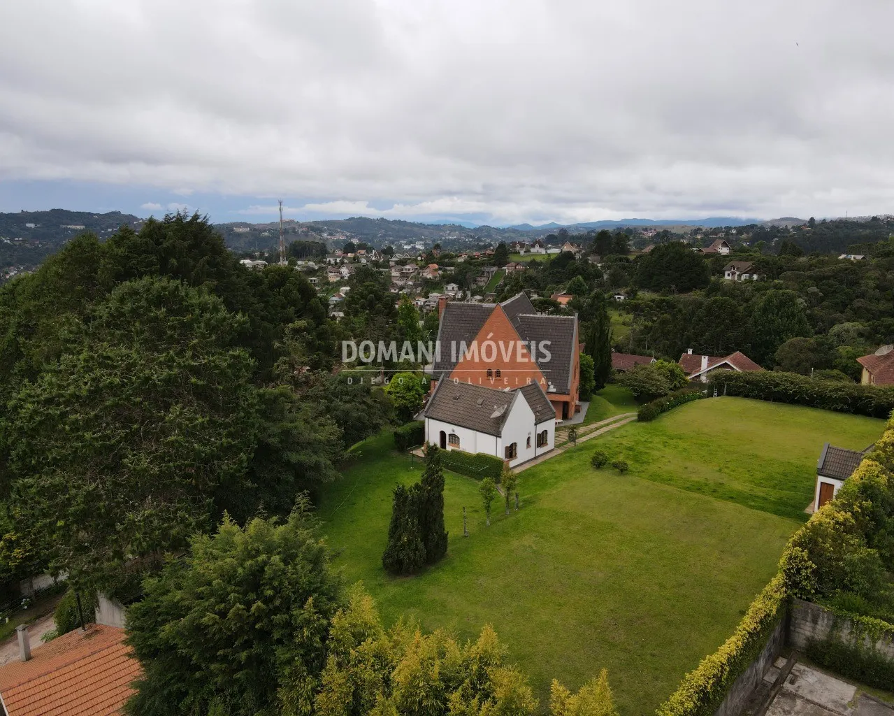 House  of 3,400 m² in Campos do Jordão, SP, Brazil