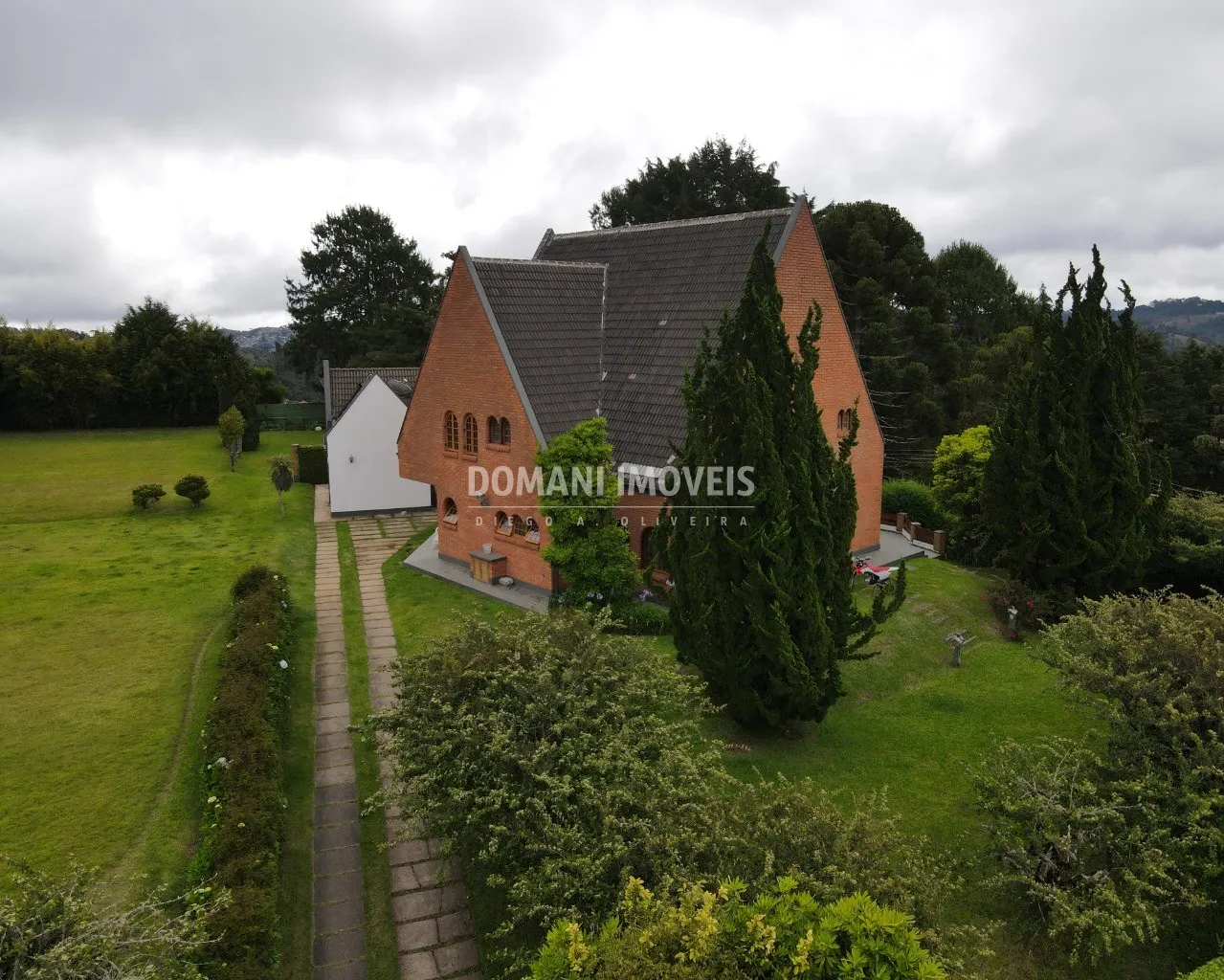 House  of 3,400 m² in Campos do Jordão, SP, Brazil