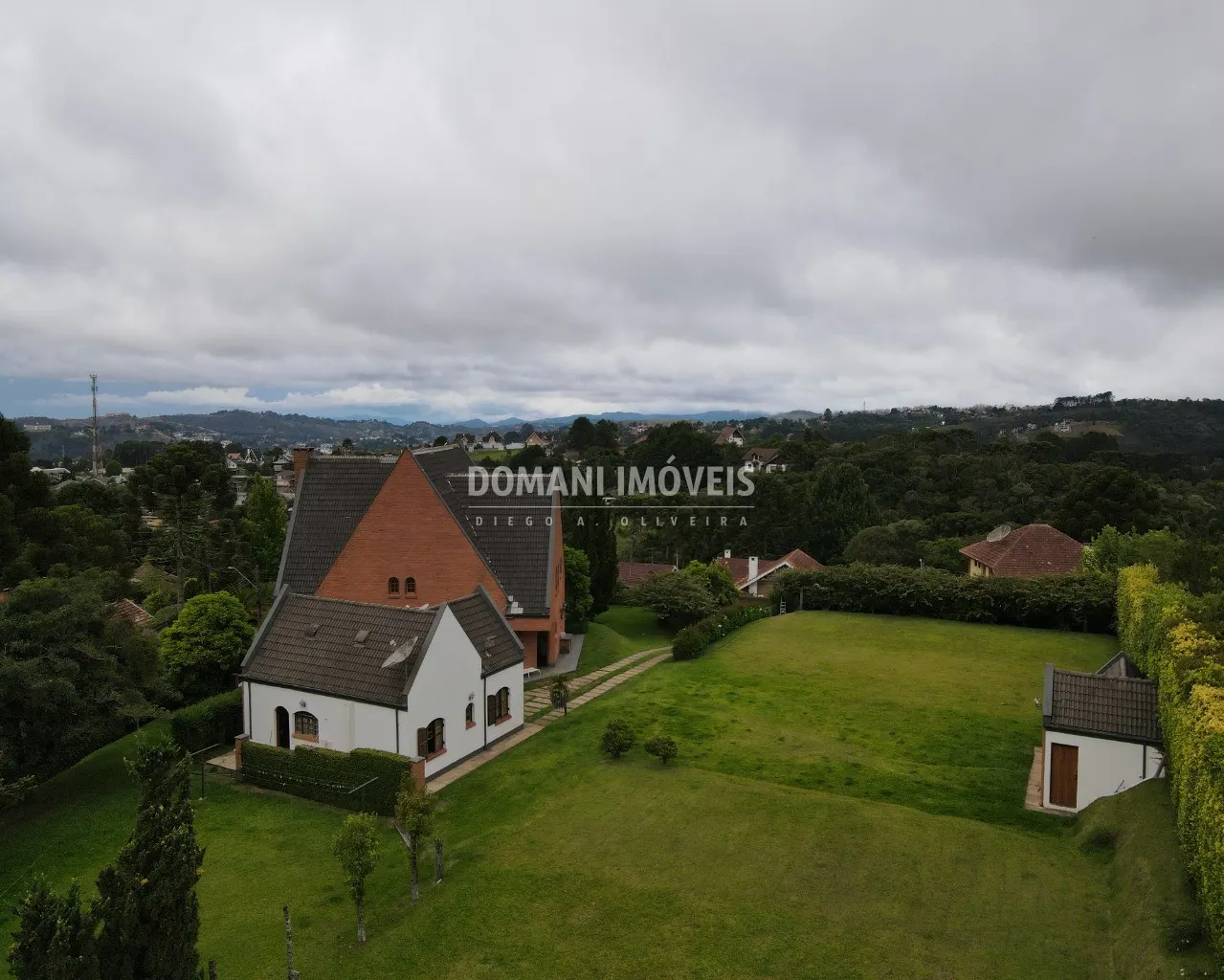 House  of 3,400 m² in Campos do Jordão, SP, Brazil