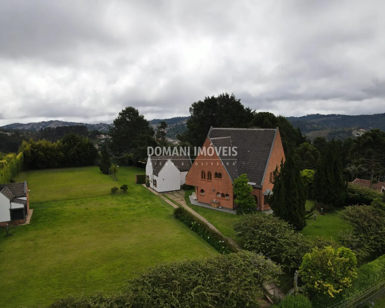 House  of 3,400 m² in Campos do Jordão, SP, Brazil