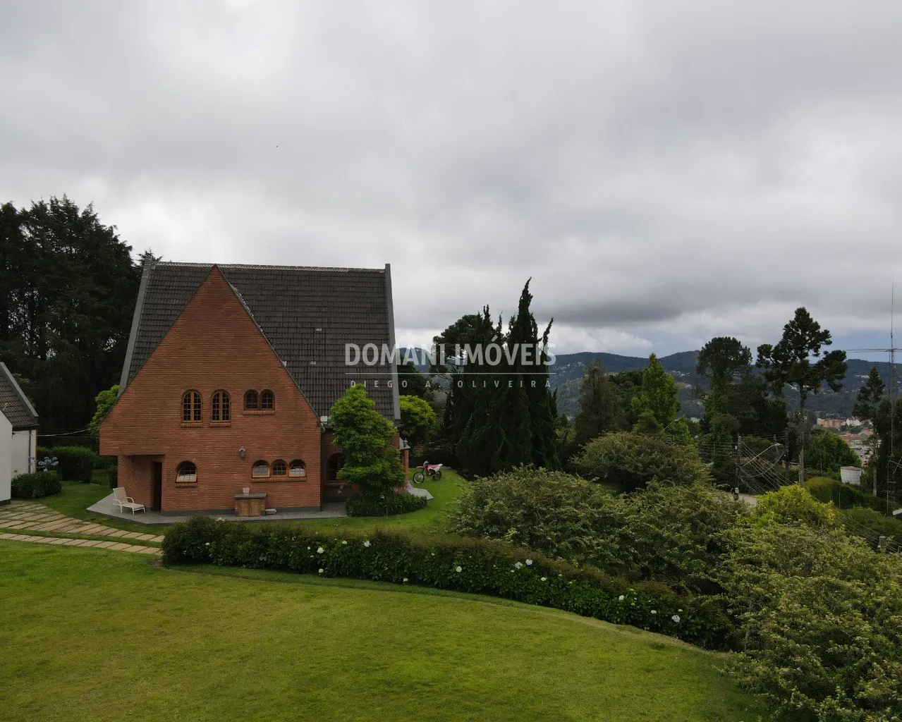 House  of 3,400 m² in Campos do Jordão, SP, Brazil