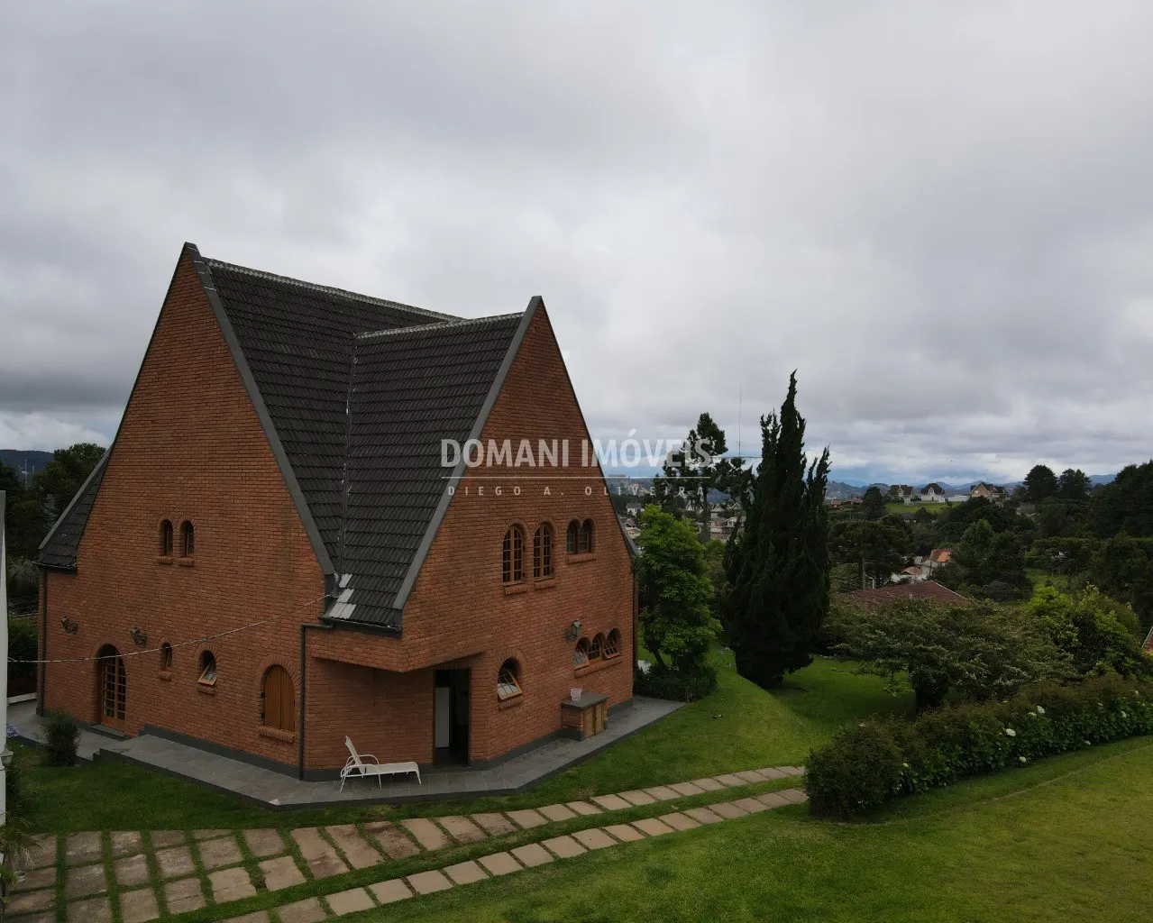 House  of 3,400 m² in Campos do Jordão, SP, Brazil