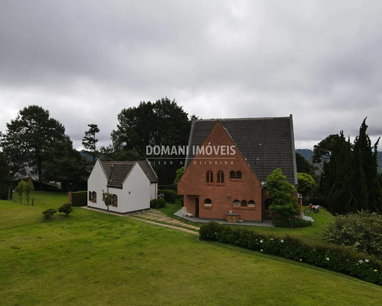 House  of 3,400 m² in Campos do Jordão, SP, Brazil