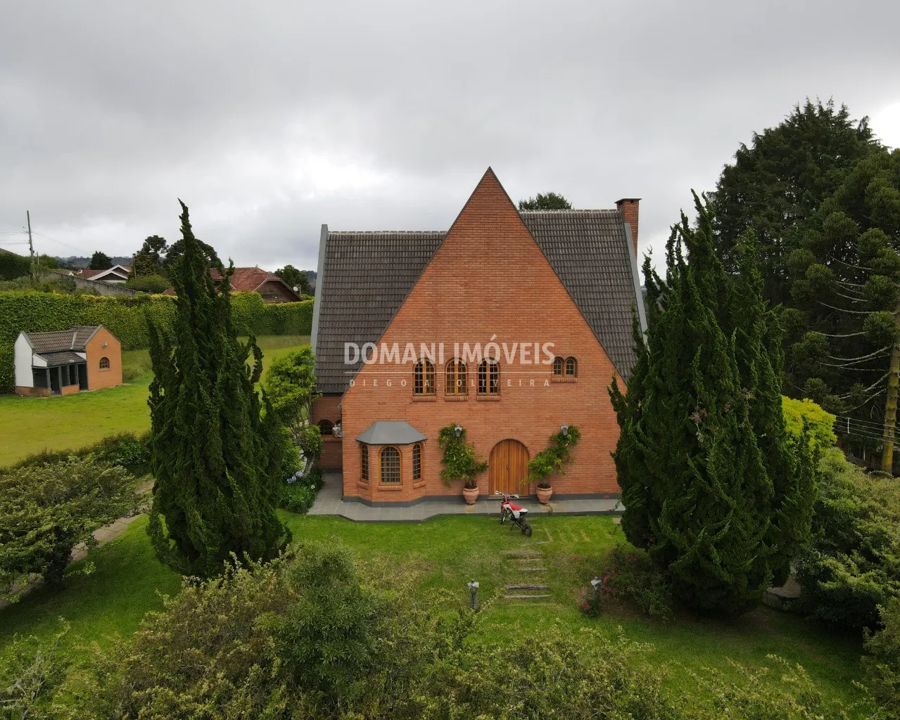 House  of 3,400 m² in Campos do Jordão, SP, Brazil