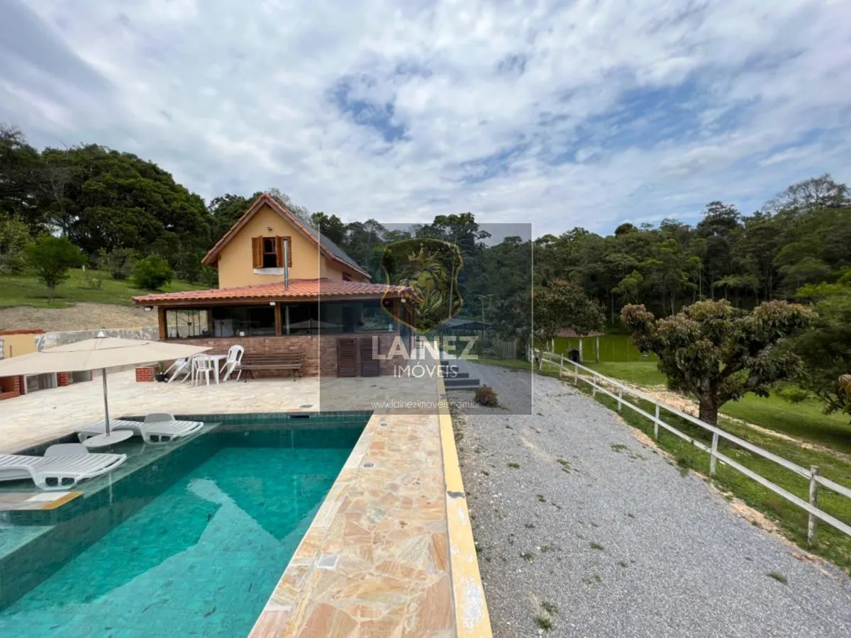 Sítio à venda de 4 ha em Juquitiba, SP, Brasil