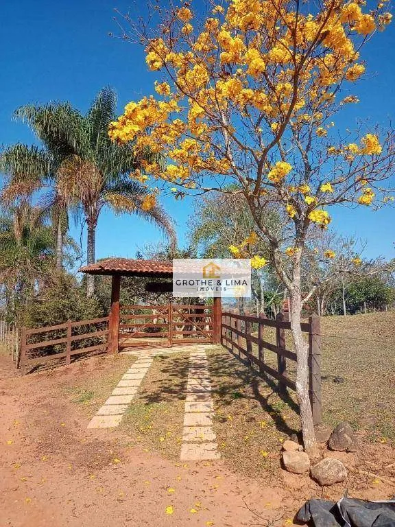 Chácara à venda de 6.000 m² em Virgínia, MG, Brasil