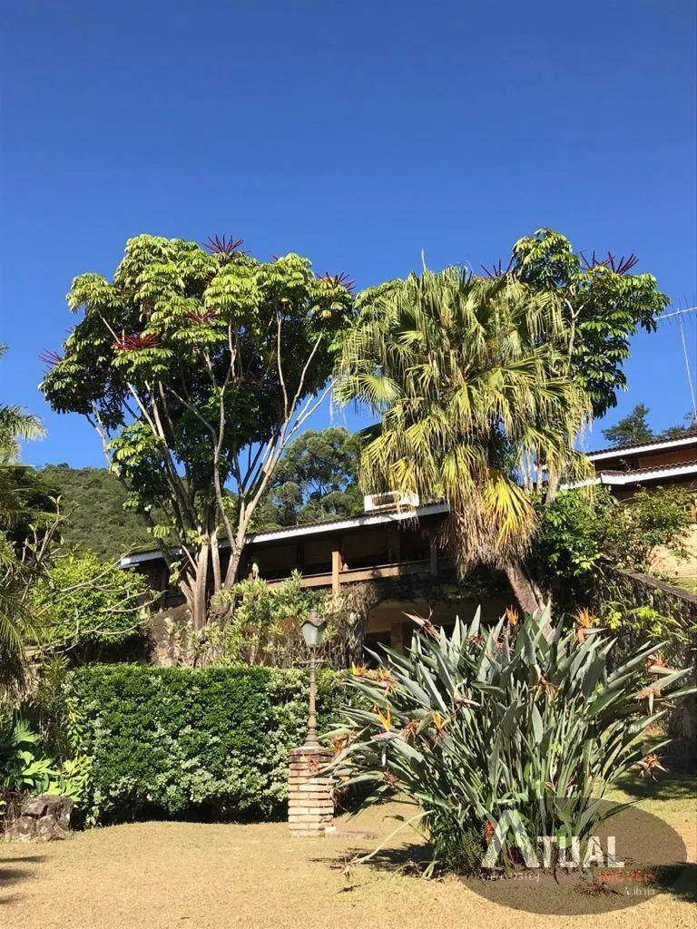Casa à venda de 3 ha em Atibaia, SP, Brasil