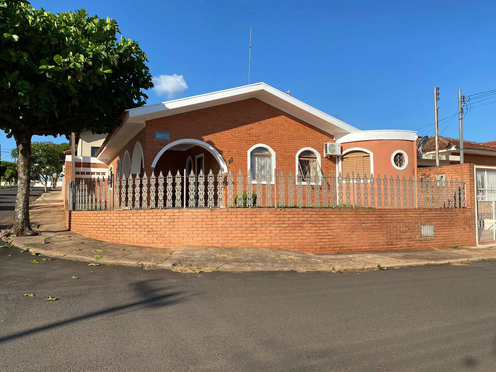 Casa à venda de 296 m² em Piraju, SP, Brasil