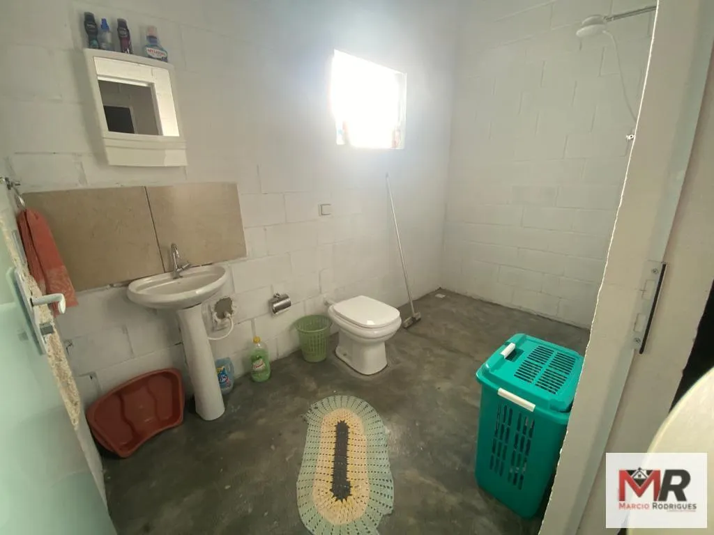 Sítio à venda e para Arrendar de 6 ha em Careaçu, MG, Brasil