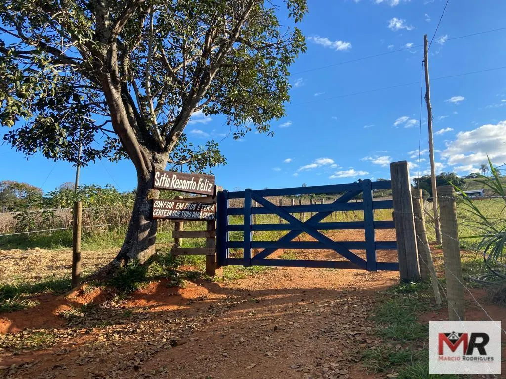 Sítio à venda e para Arrendar de 6 ha em Careaçu, MG, Brasil