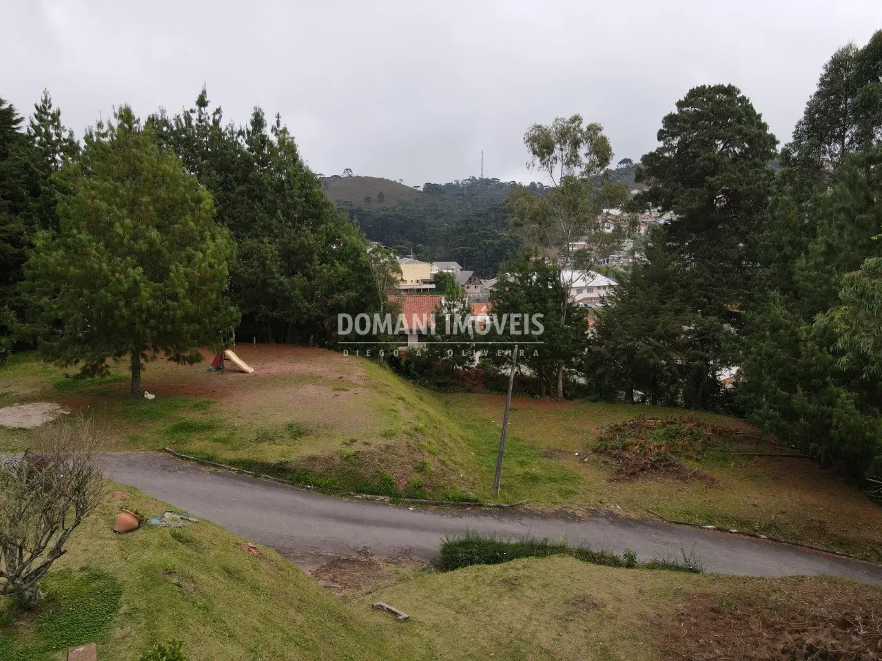Plot for sale of 2,580 m² in Campos do Jordão, SP, Brazil