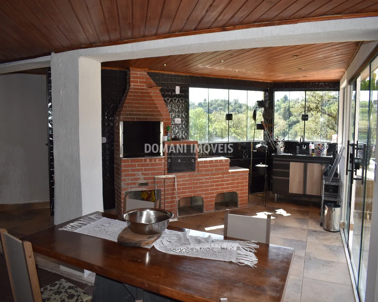 Casa à venda de 1.220 m² em Campos do Jordão, SP, Brasil
