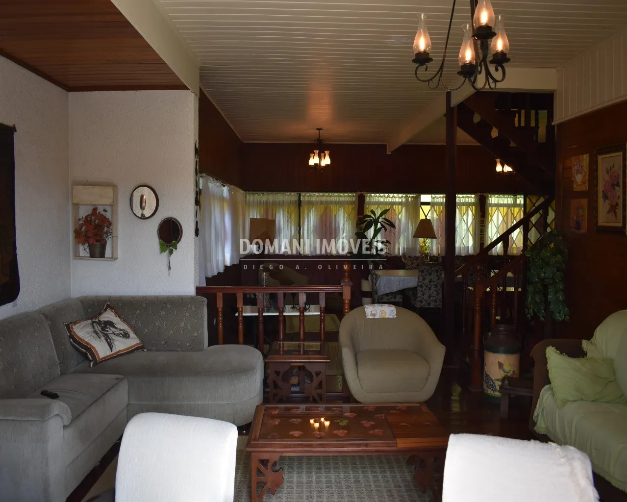 Casa à venda de 1.220 m² em Campos do Jordão, SP, Brasil