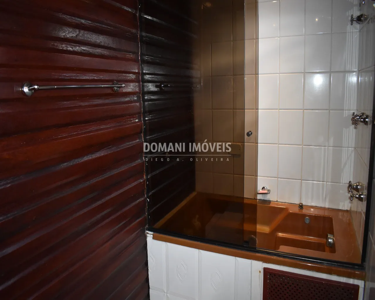 Casa à venda de 1.220 m² em Campos do Jordão, SP, Brasil