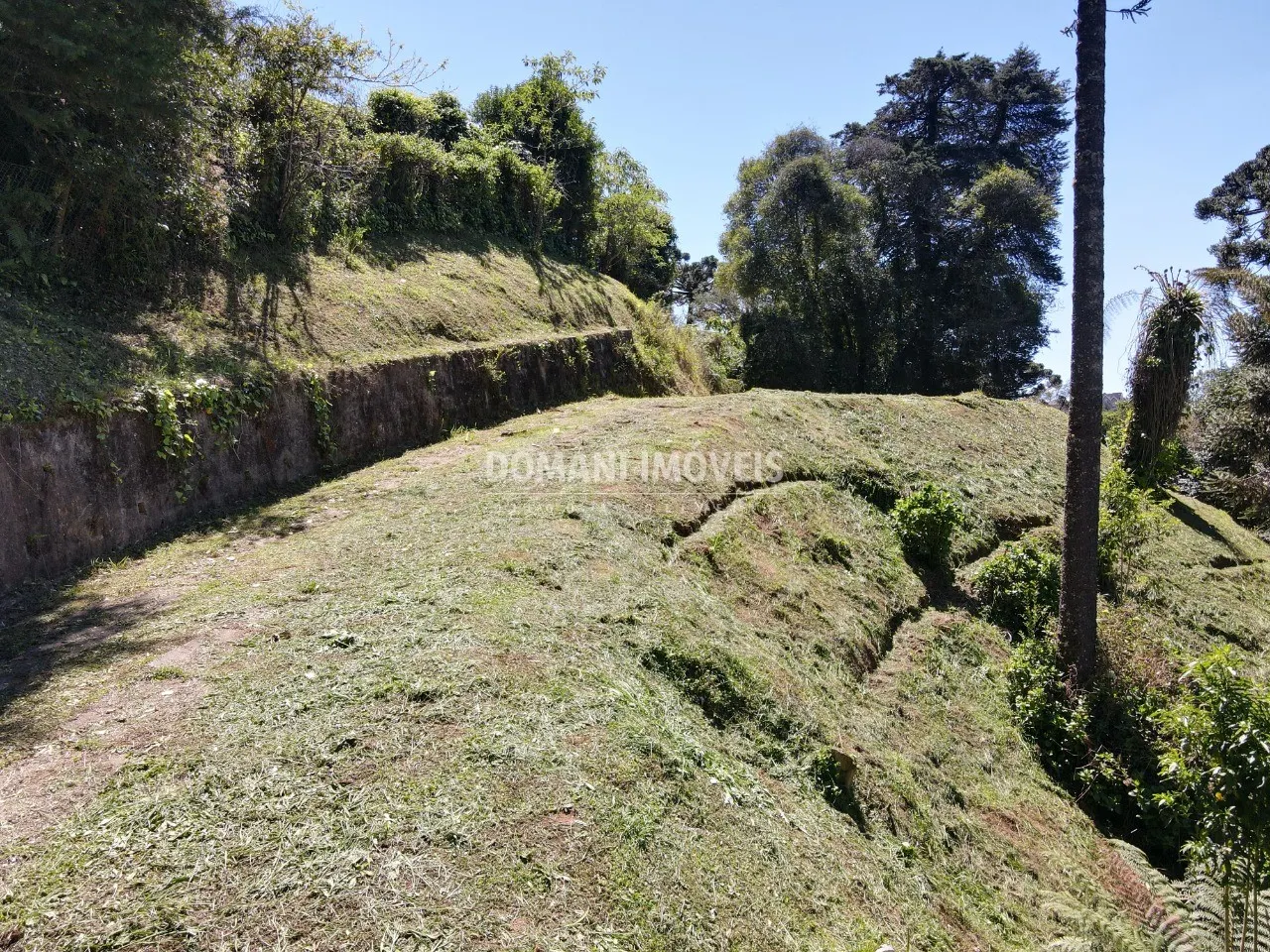Terreno à venda de 1.750 m² em Campos do Jordão, SP, Brasil