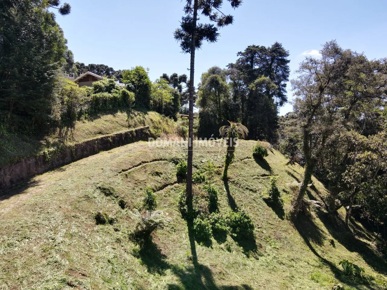 Terreno à venda de 1.750 m² em Campos do Jordão, SP, Brasil