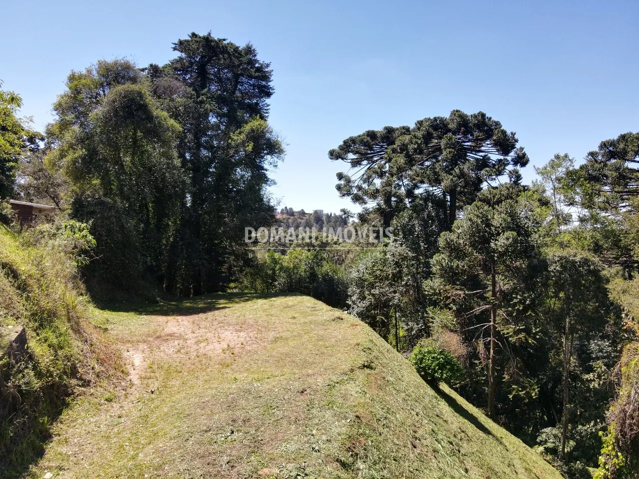 Terreno à venda de 1.750 m² em Campos do Jordão, SP, Brasil