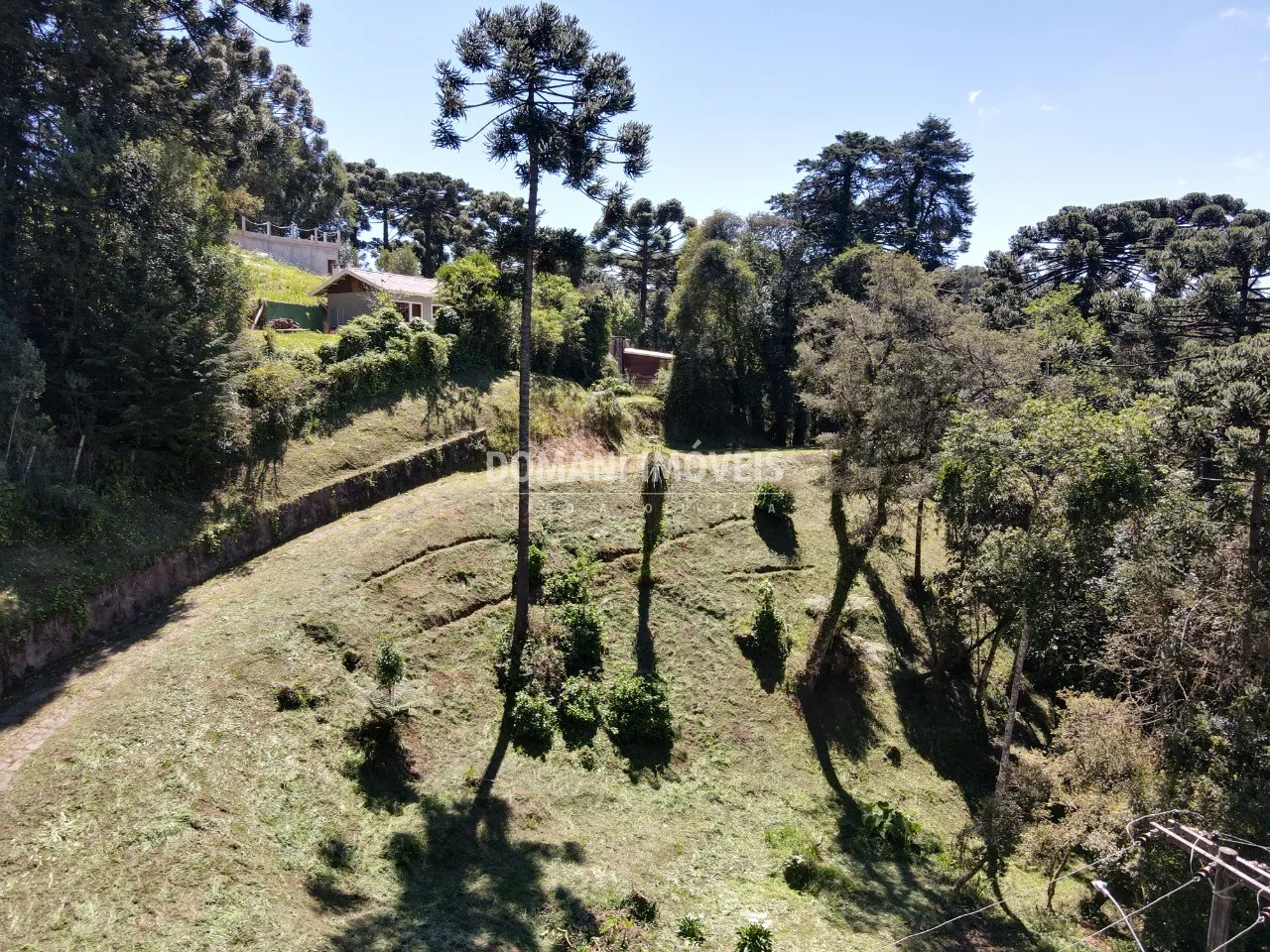 Terreno à venda de 1.750 m² em Campos do Jordão, SP, Brasil