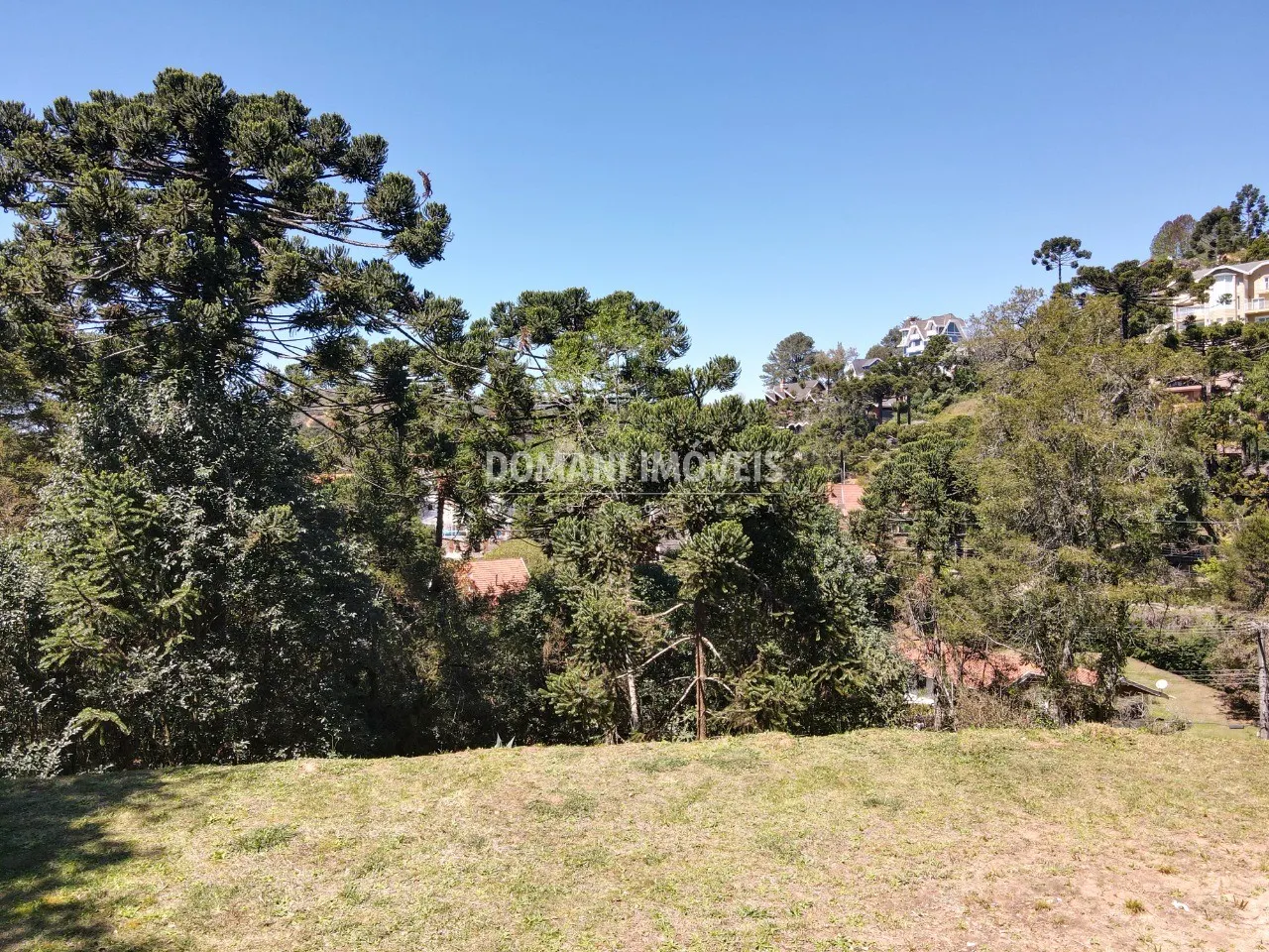 Terreno à venda de 1.750 m² em Campos do Jordão, SP, Brasil