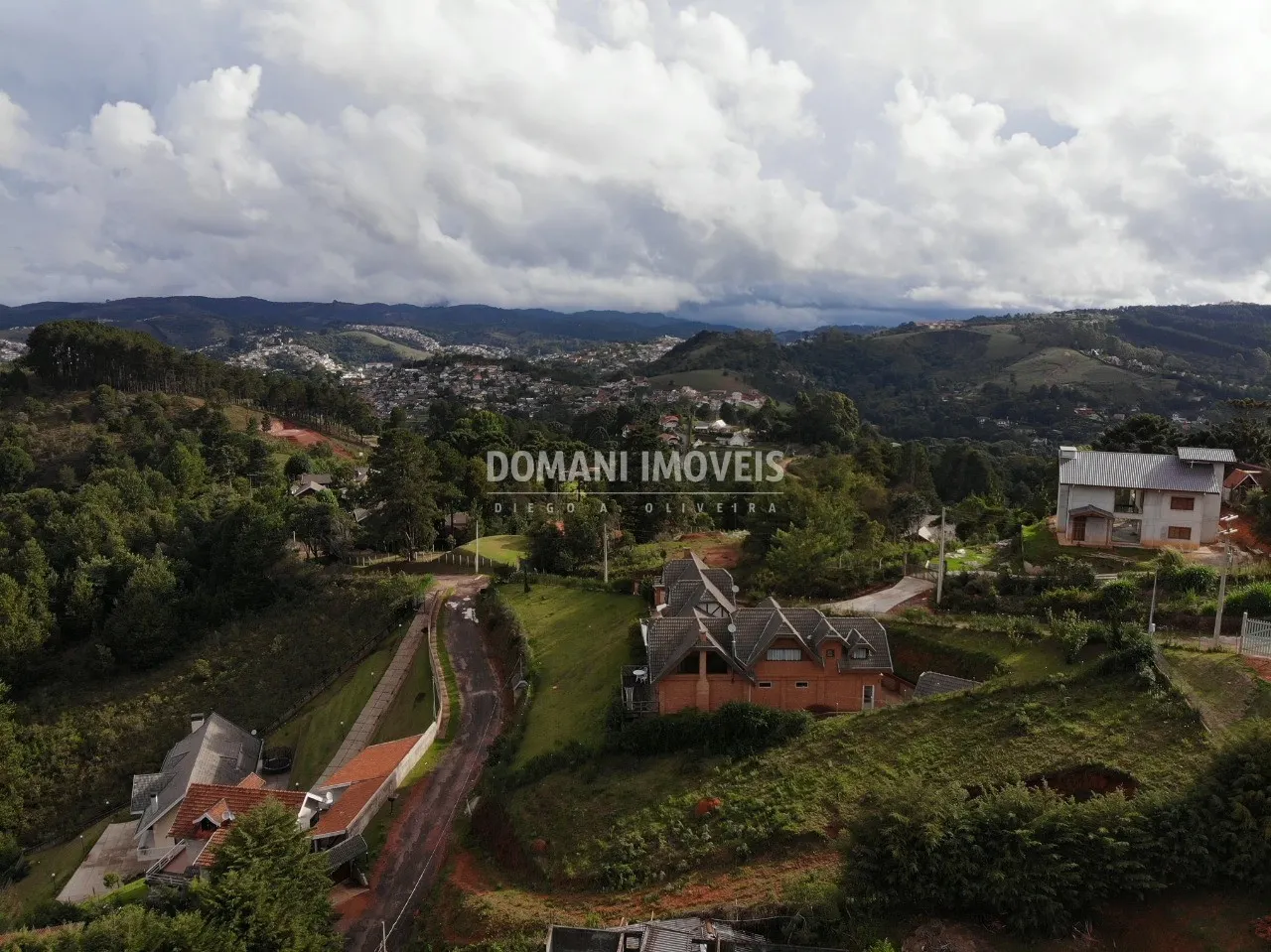 Plot for sale of 1,020 m² in Campos do Jordão, SP, Brazil