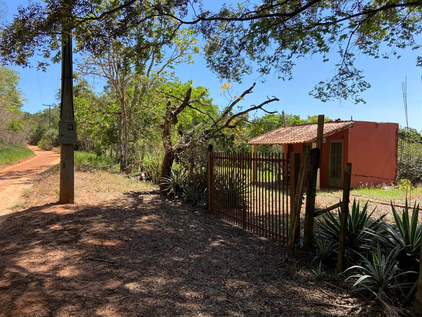 Terreno à venda de 6.440 m² em Piraju, SP, Brasil