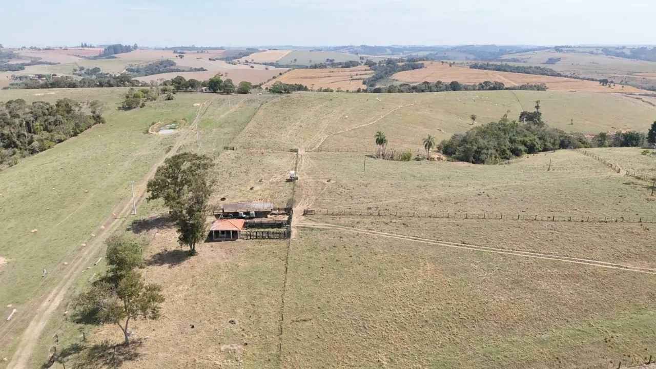 Fazenda à venda de 25 ha em São Miguel Arcanjo, SP, Brasil