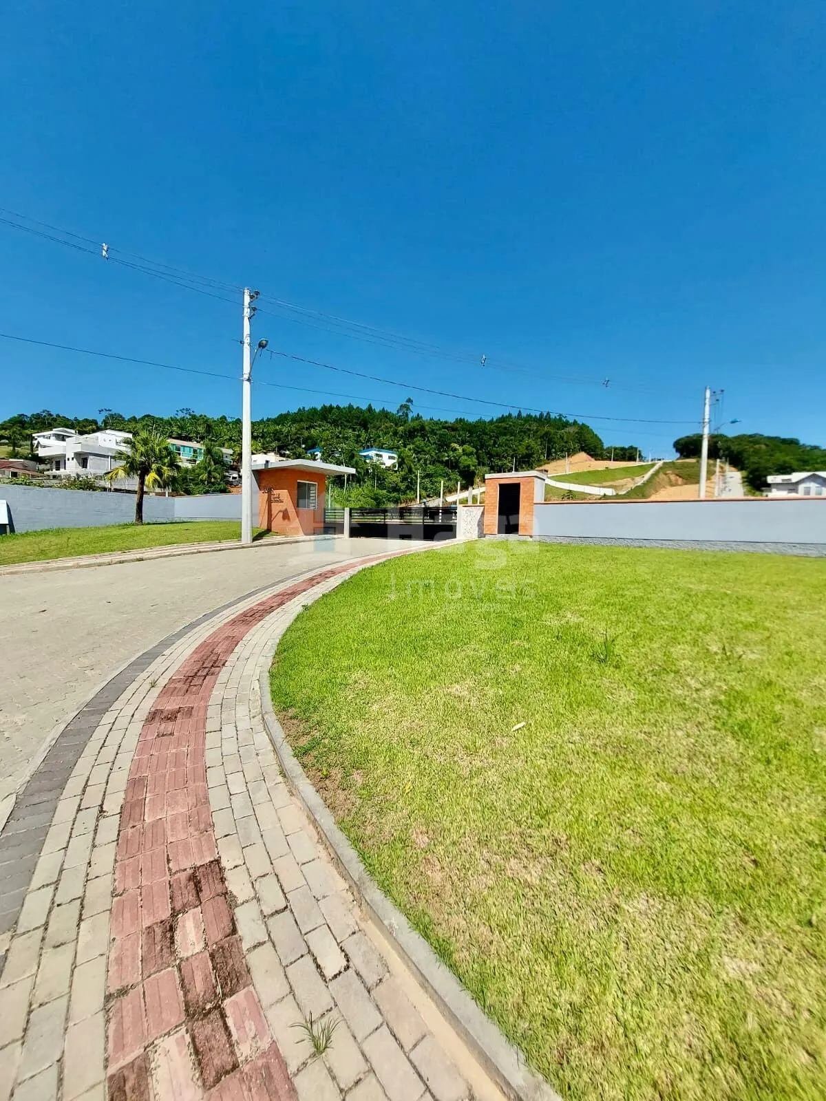 Terreno à venda de 391 m² em Guabiruba, SC, Brasil