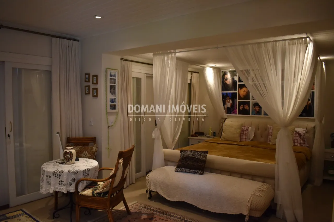 Casa à venda de 9.400 m² em Campos do Jordão, SP, Brasil