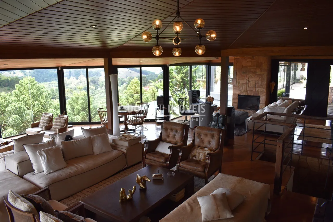 Casa à venda de 9.400 m² em Campos do Jordão, SP, Brasil