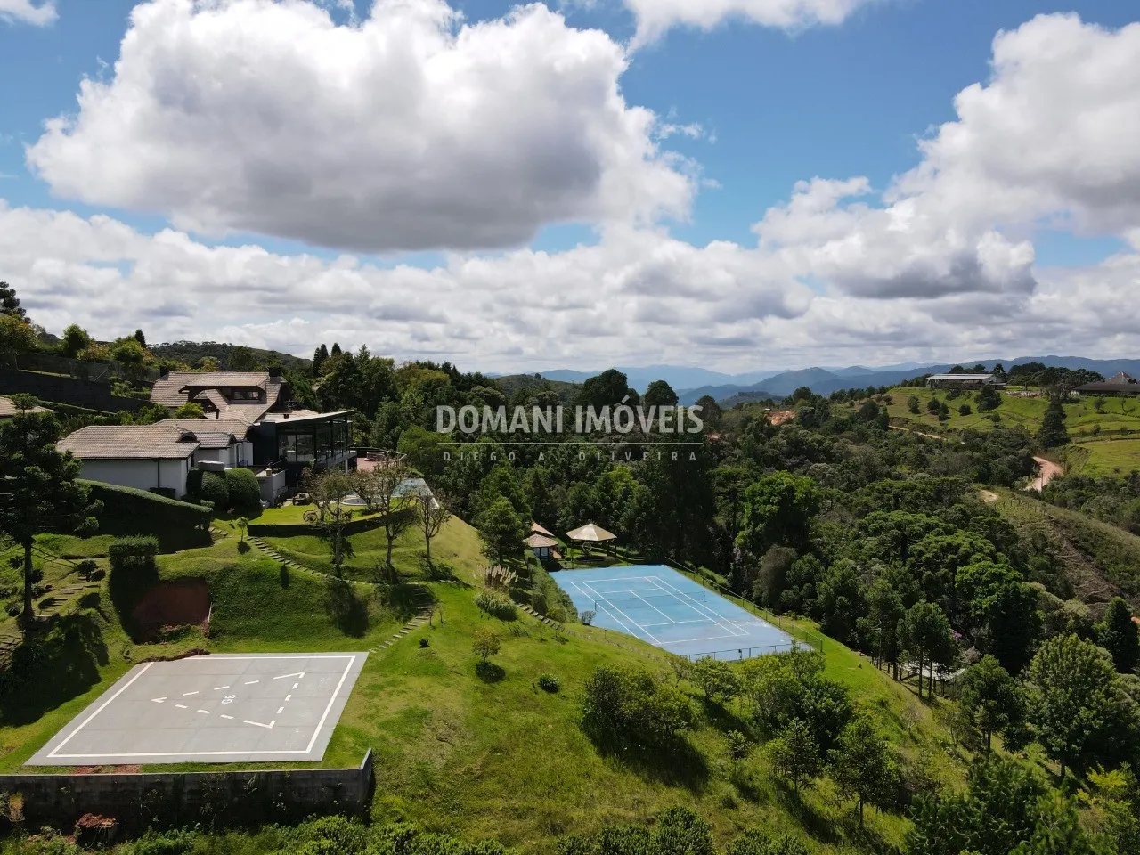 Casa à venda de 9.400 m² em Campos do Jordão, SP, Brasil