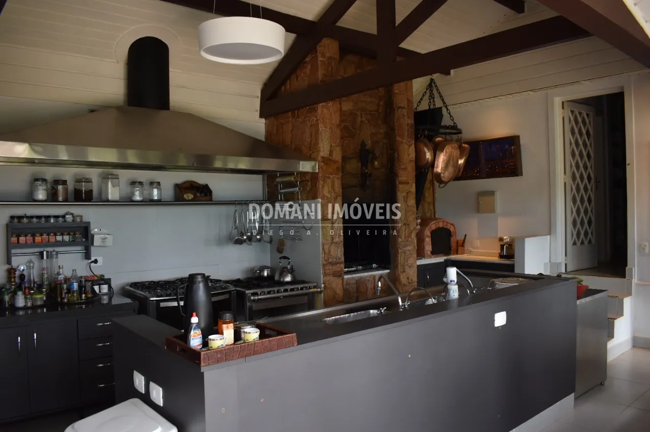 Casa à venda de 9.400 m² em Campos do Jordão, SP, Brasil
