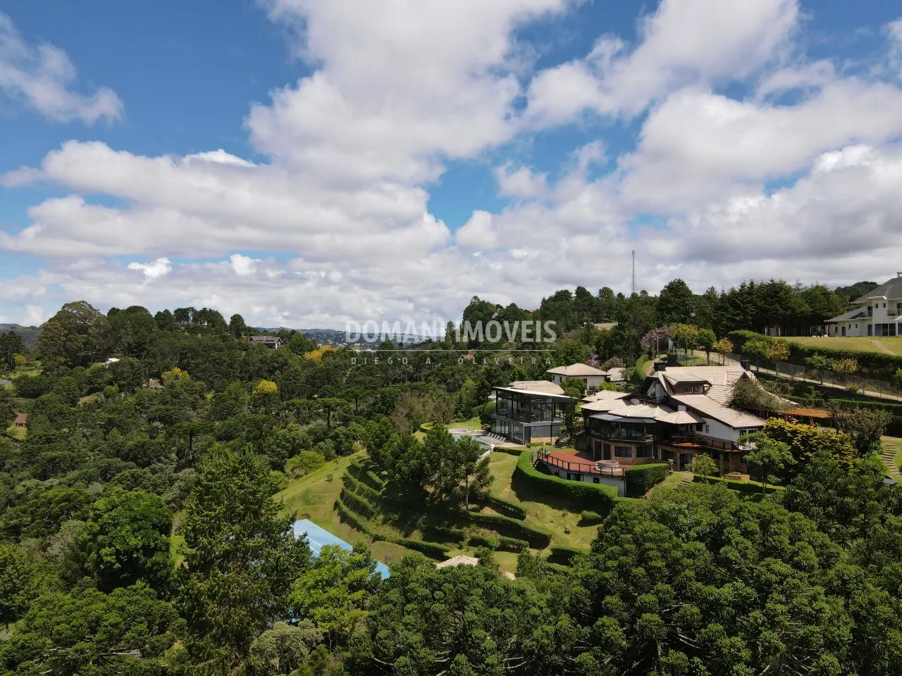 Casa à venda de 9.400 m² em Campos do Jordão, SP, Brasil