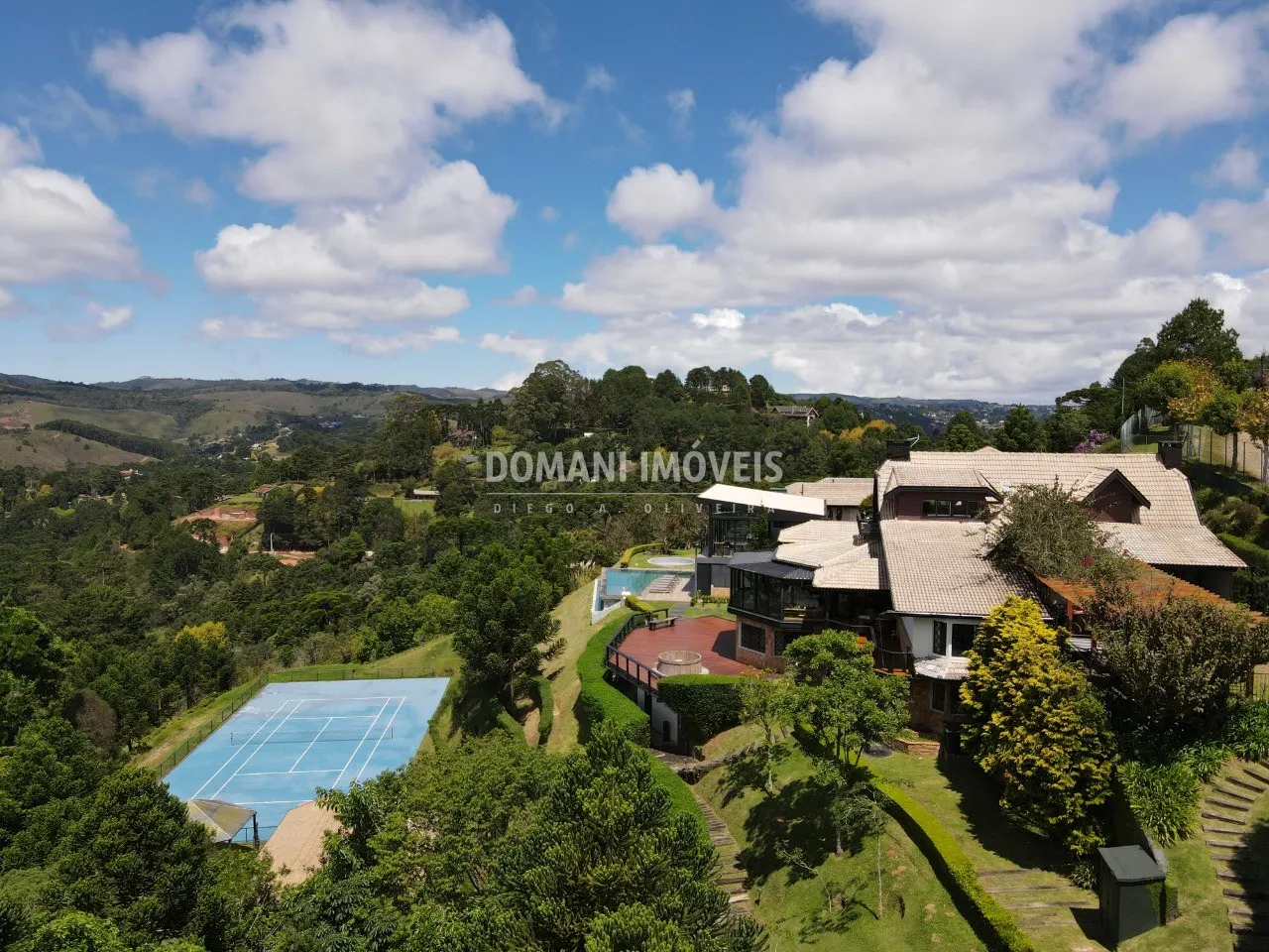 Casa à venda de 9.400 m² em Campos do Jordão, SP, Brasil