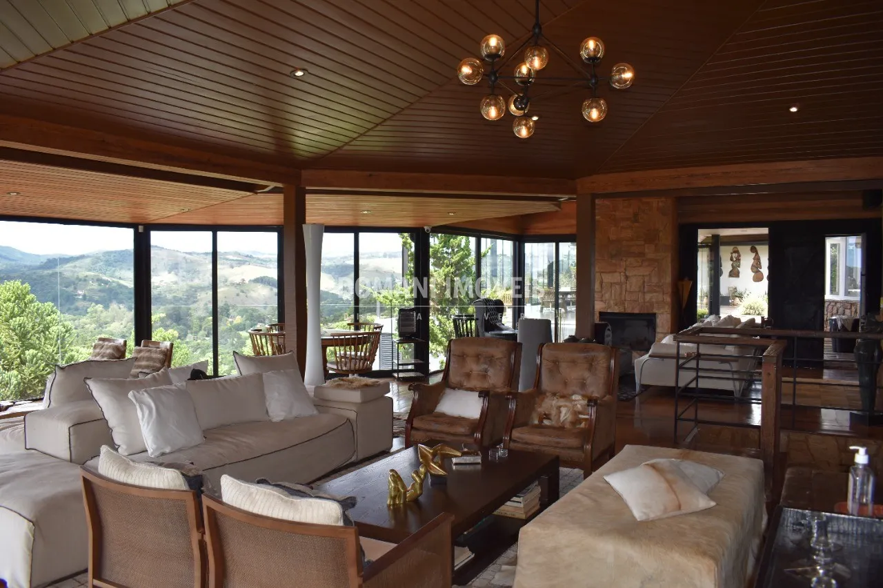 Casa à venda de 9.400 m² em Campos do Jordão, SP, Brasil