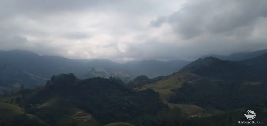 Terreno à venda de 13 ha em São José dos Campos, SP, Brasil