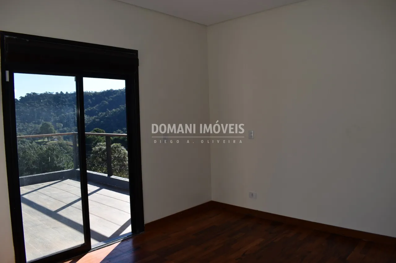 Casa à venda de 1.000 m² em Campos do Jordão, SP, Brasil