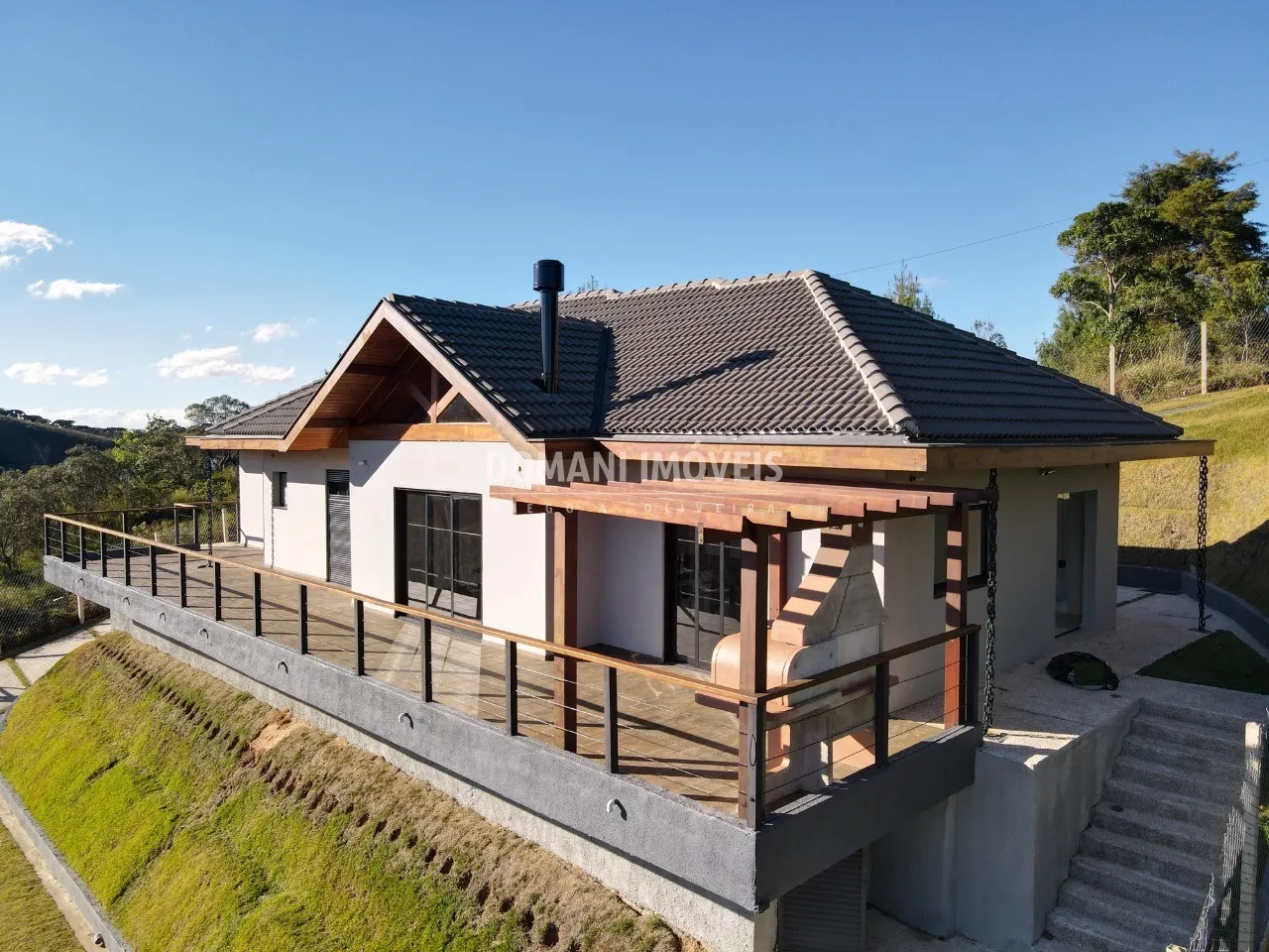 Casa à venda de 1.000 m² em Campos do Jordão, SP, Brasil
