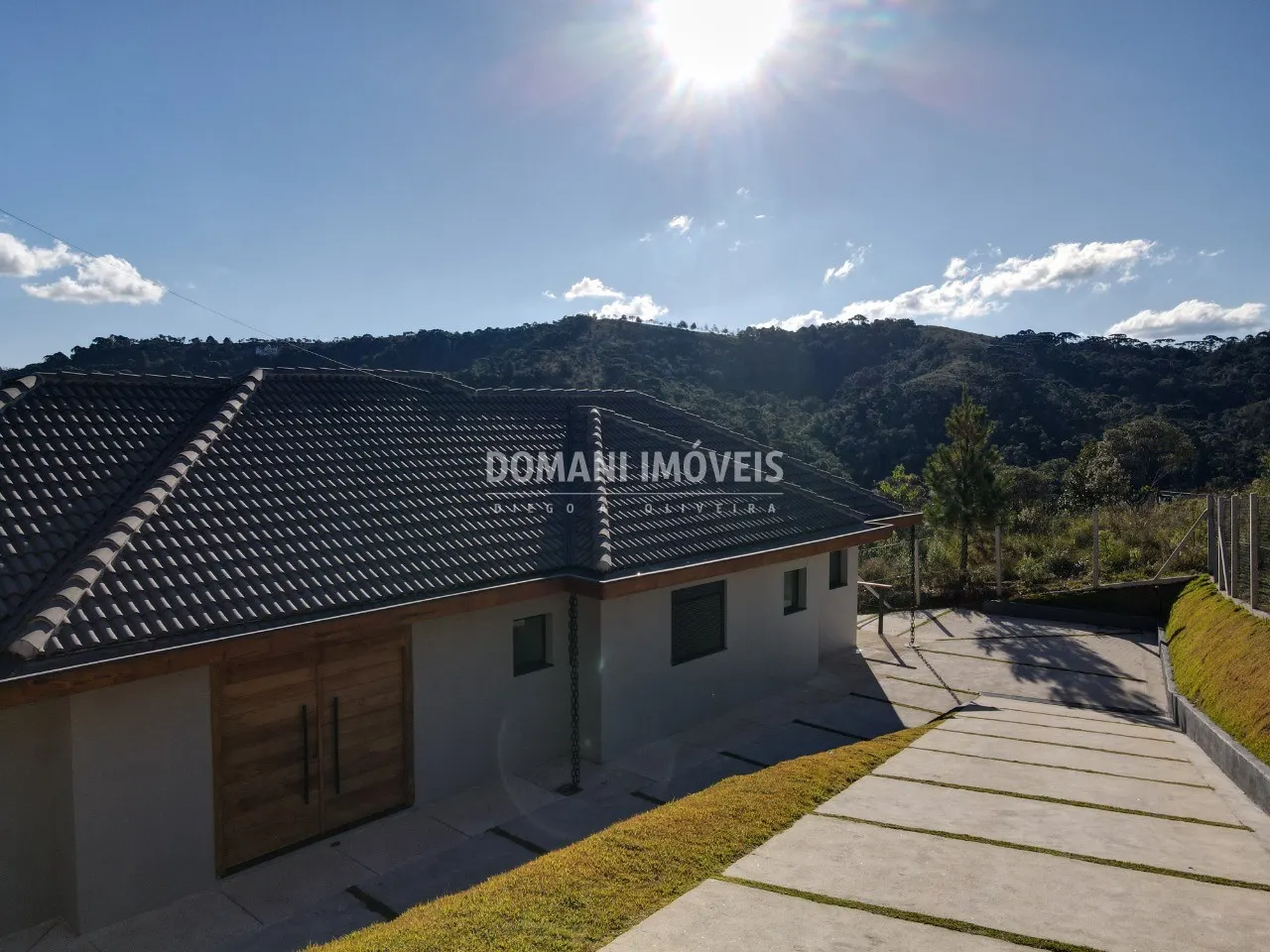 Casa à venda de 1.000 m² em Campos do Jordão, SP, Brasil
