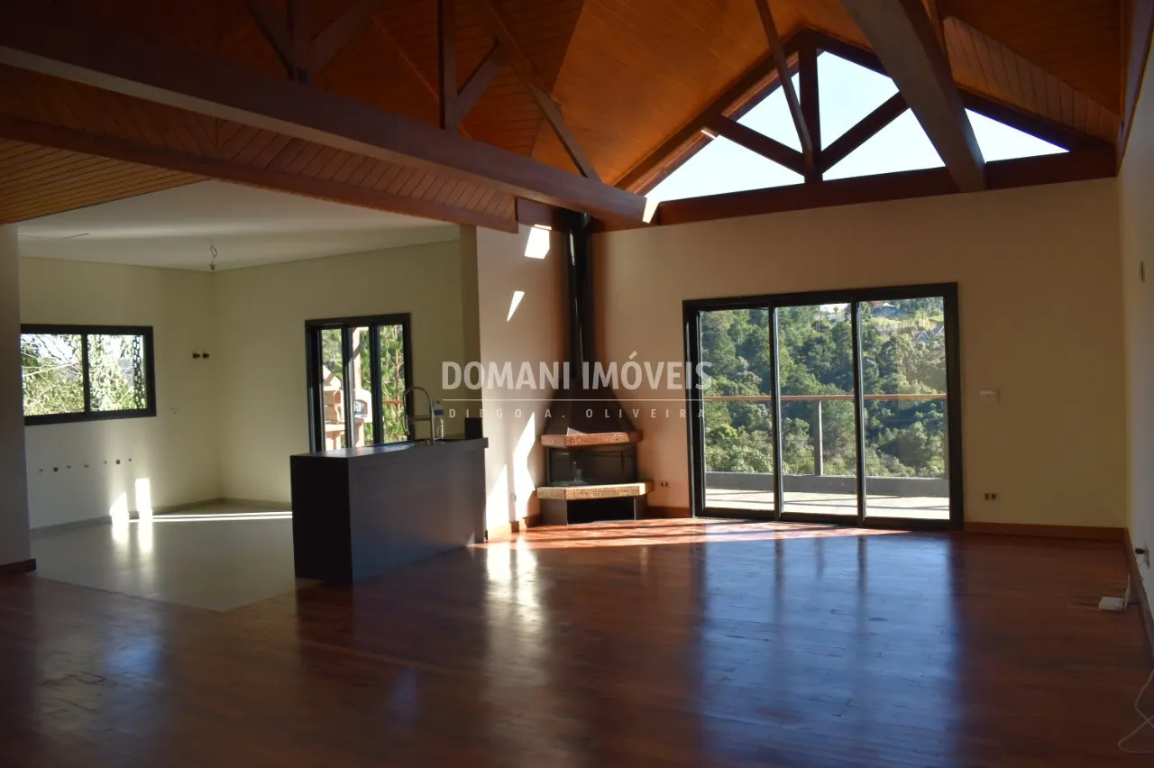 Casa à venda de 1.000 m² em Campos do Jordão, SP, Brasil