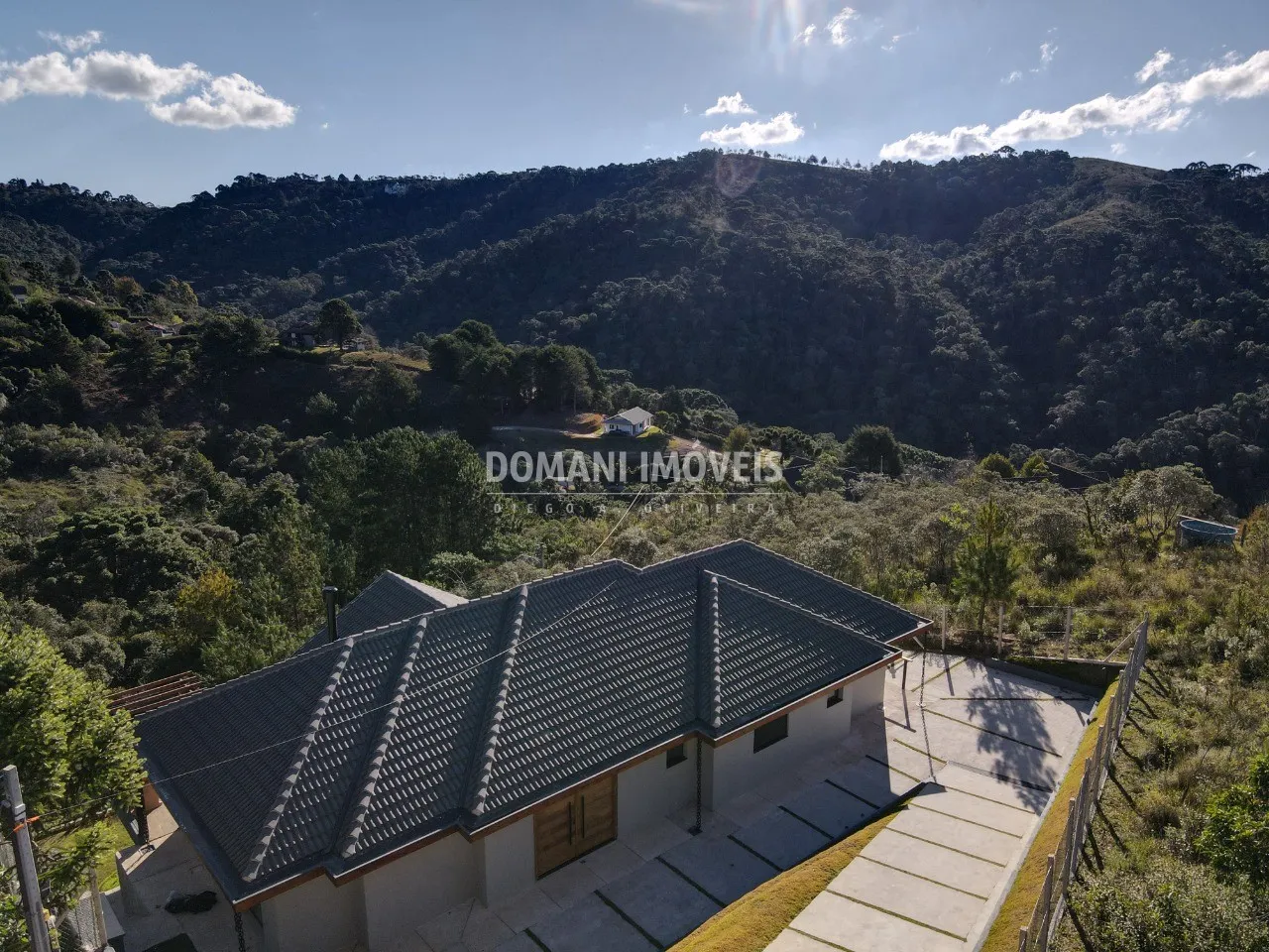 Casa à venda de 1.000 m² em Campos do Jordão, SP, Brasil