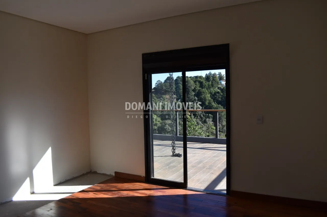 Casa à venda de 1.000 m² em Campos do Jordão, SP, Brasil