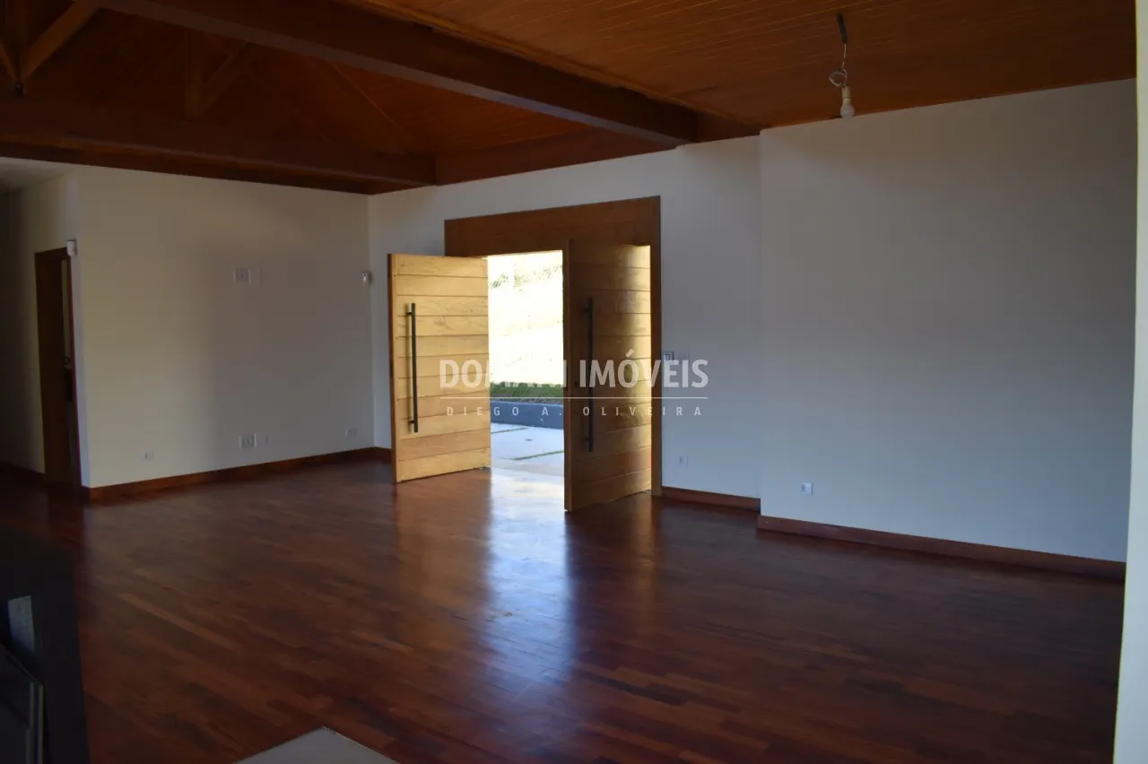 Casa à venda de 1.000 m² em Campos do Jordão, SP, Brasil