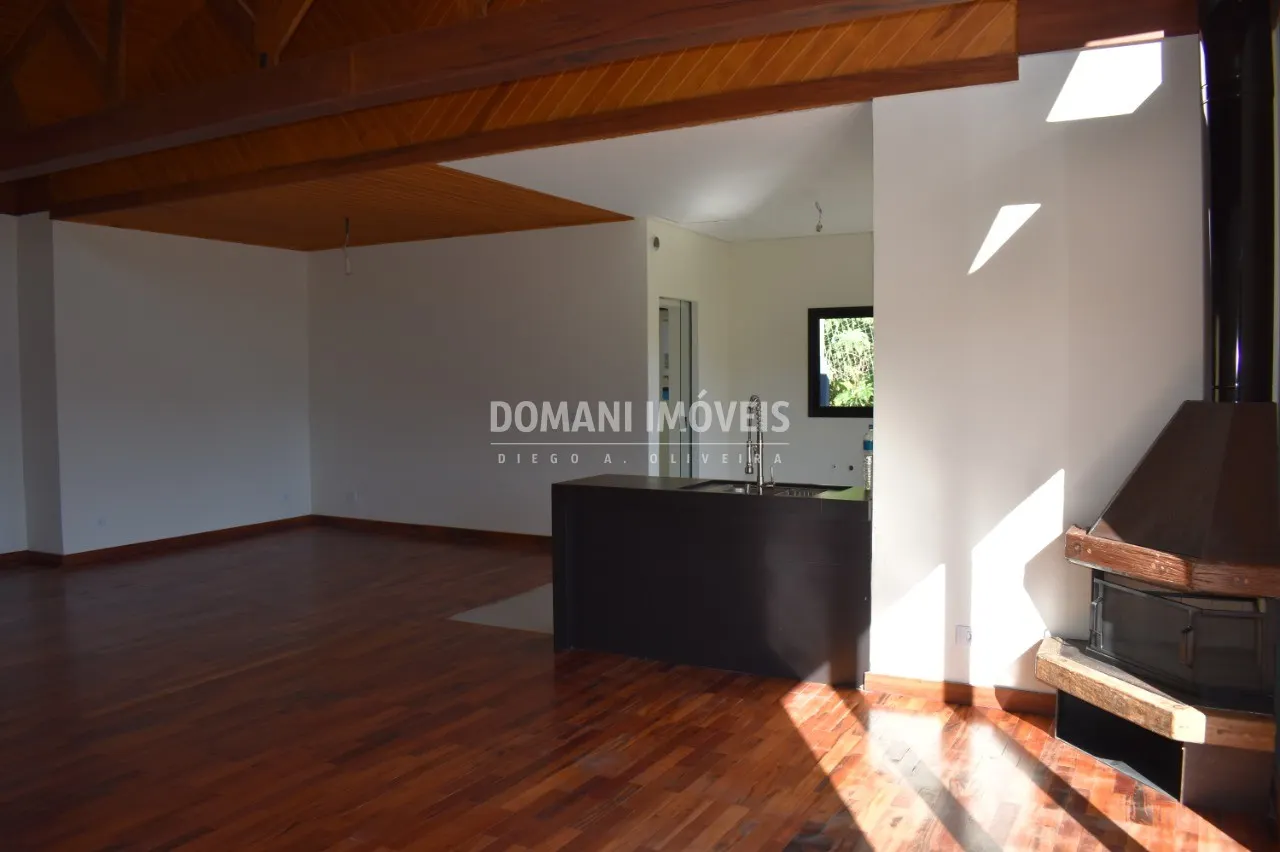 Casa à venda de 1.000 m² em Campos do Jordão, SP, Brasil