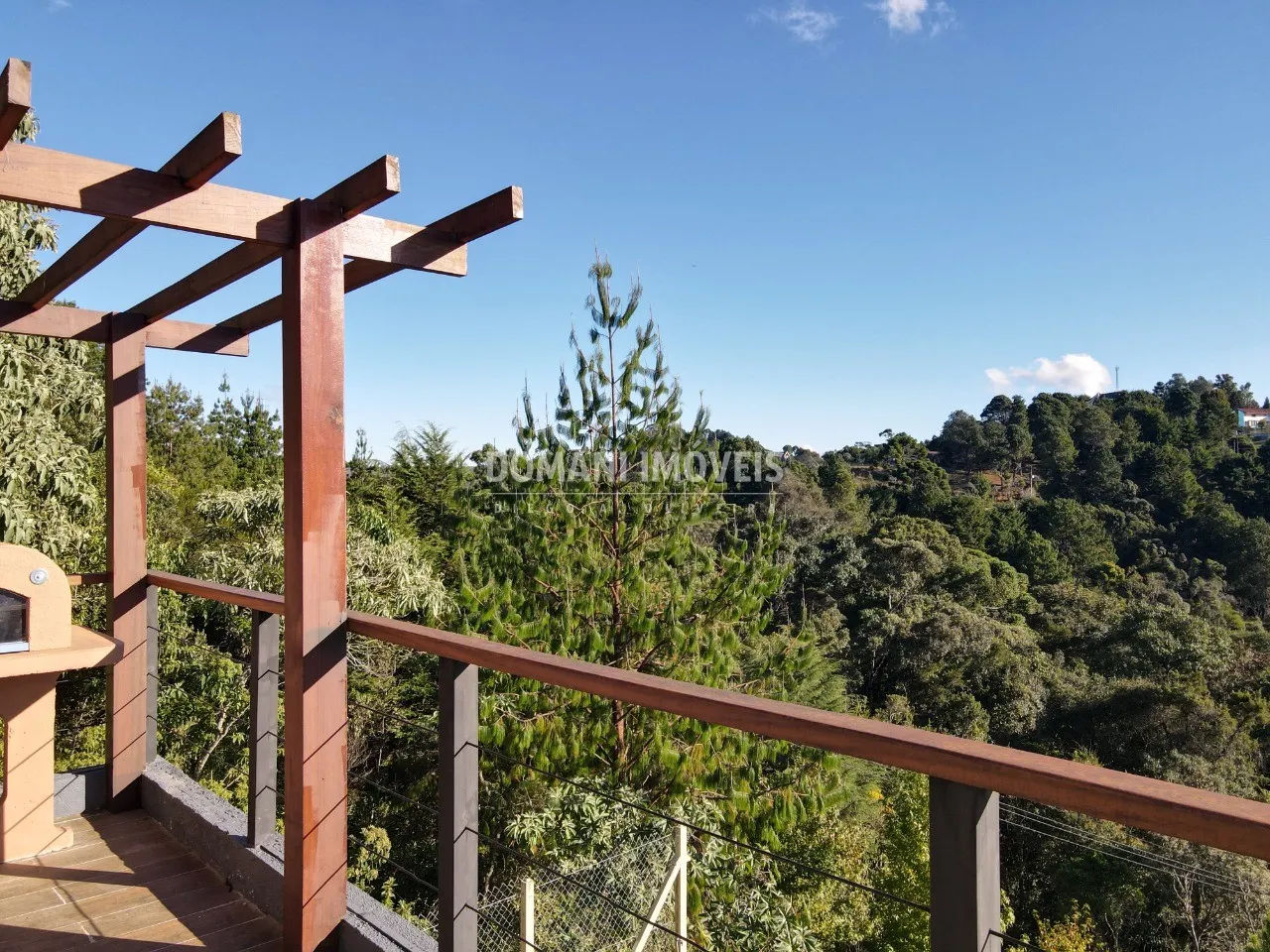 Casa à venda de 1.000 m² em Campos do Jordão, SP, Brasil