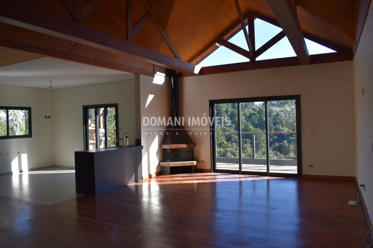 Casa à venda de 1.000 m² em Campos do Jordão, SP, Brasil