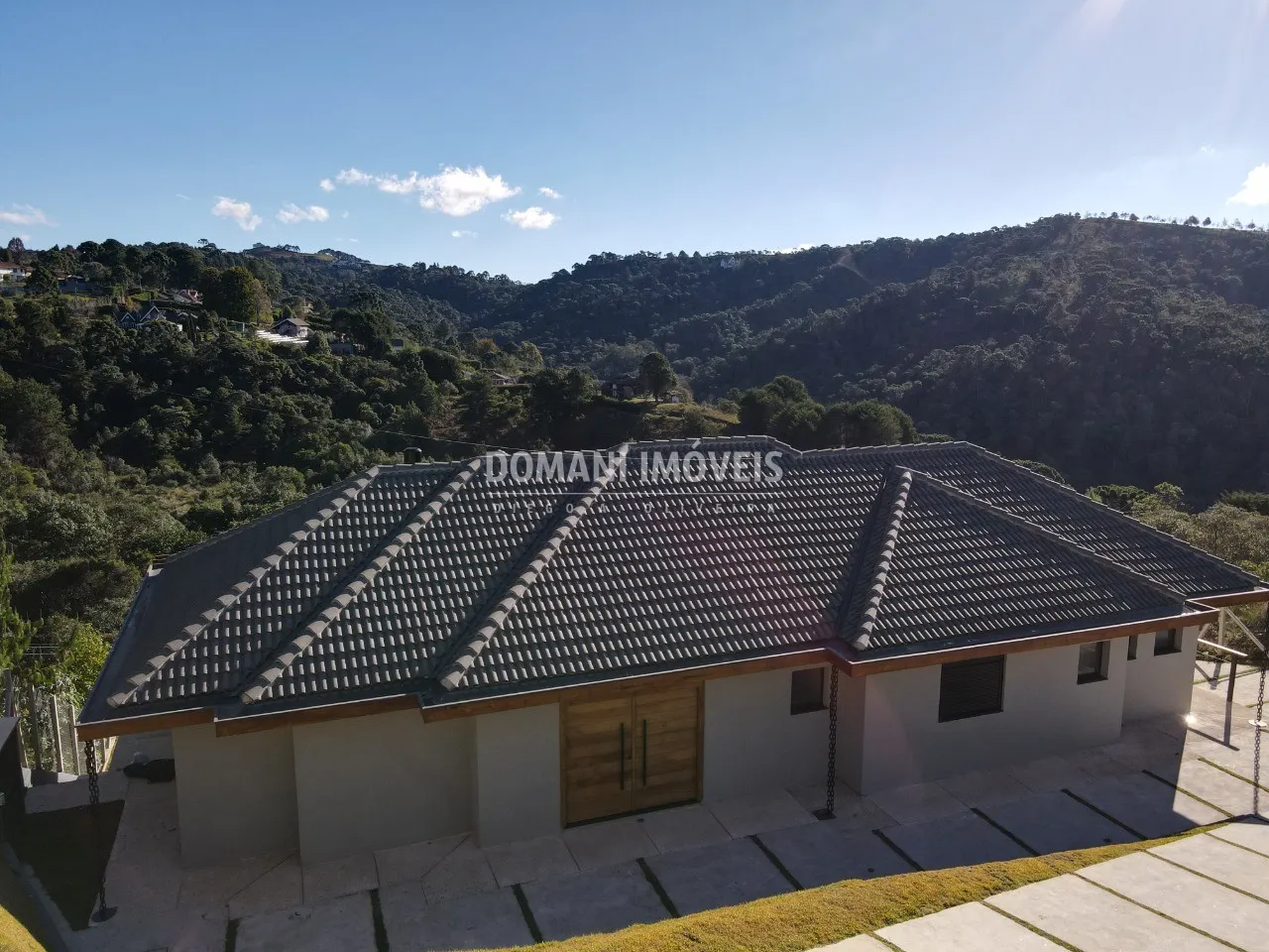Casa à venda de 1.000 m² em Campos do Jordão, SP, Brasil