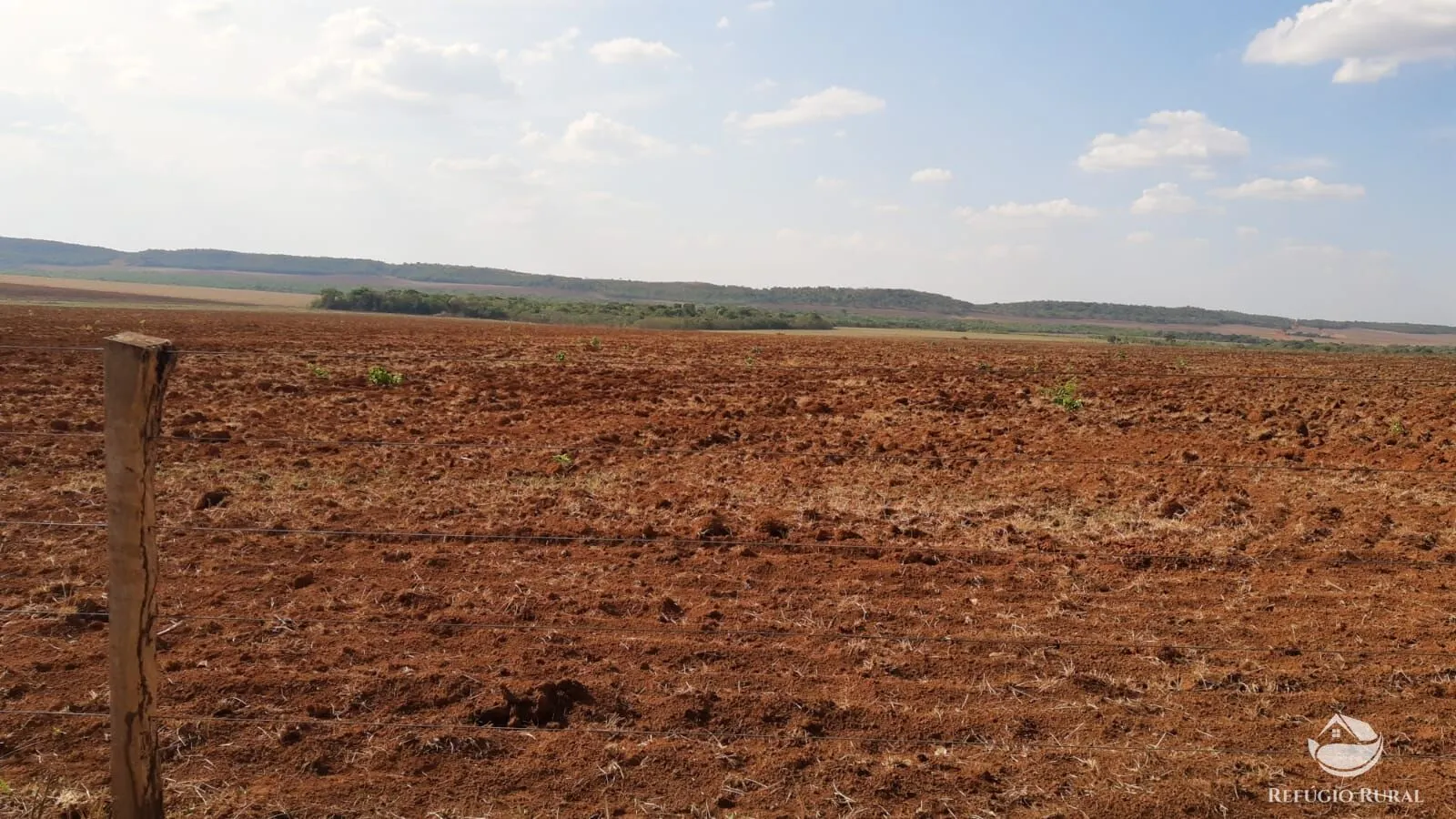 Fazenda à venda de 1.034 ha em Campinápolis, MT, Brasil